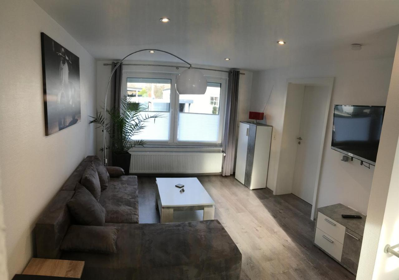 Ferienwohnung Rinteln: Cozy 4-Star Apartment with Terrace Exterior photo